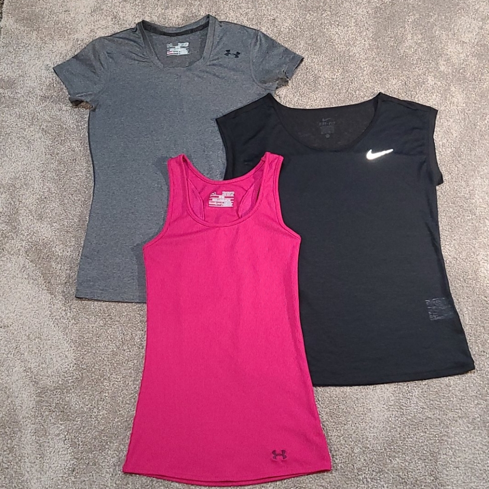 Women's XS 3fer Bundle Under Armour Nike T-Shirts